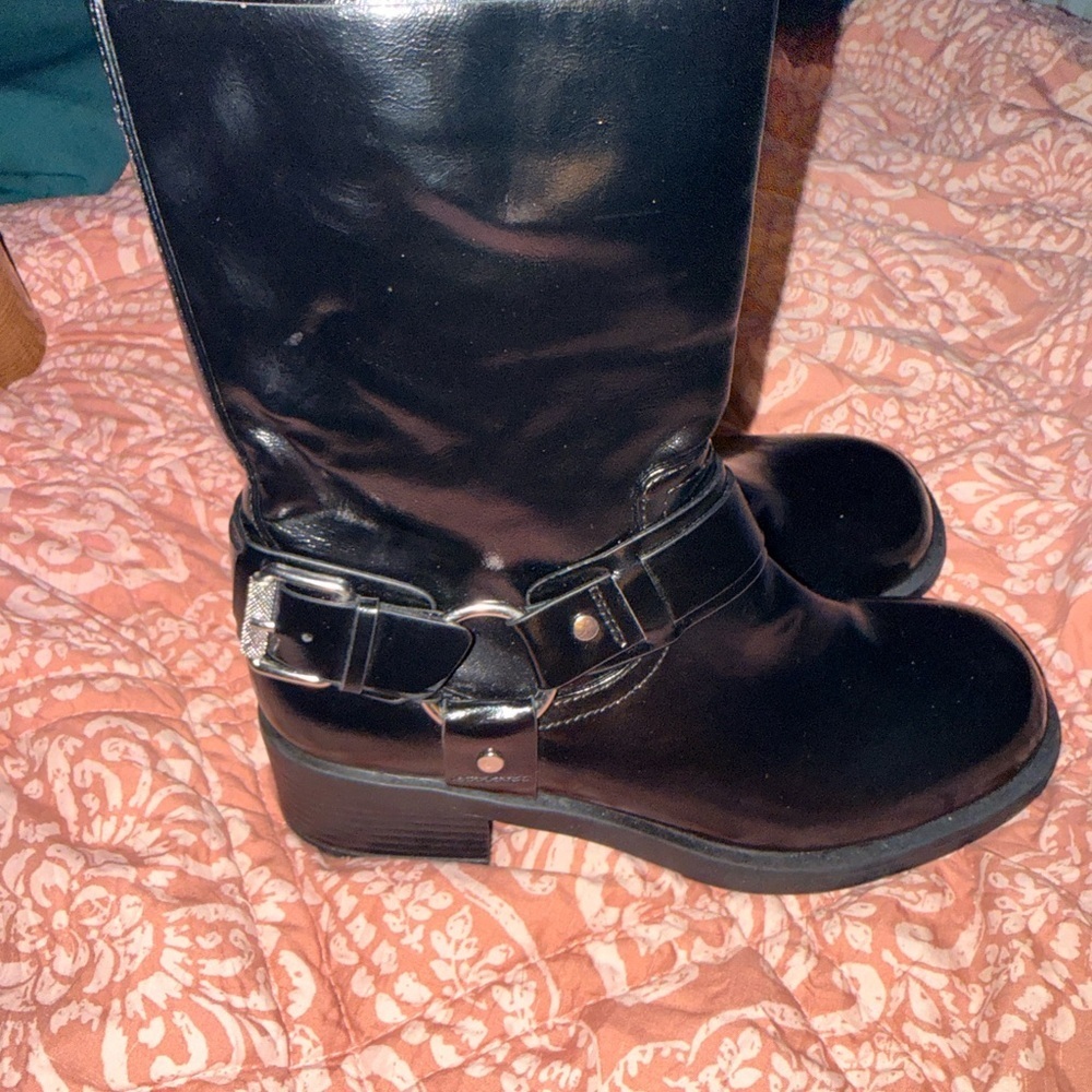 Dolce Vita Black Moto Heeled Boots - Picture 6 of 9